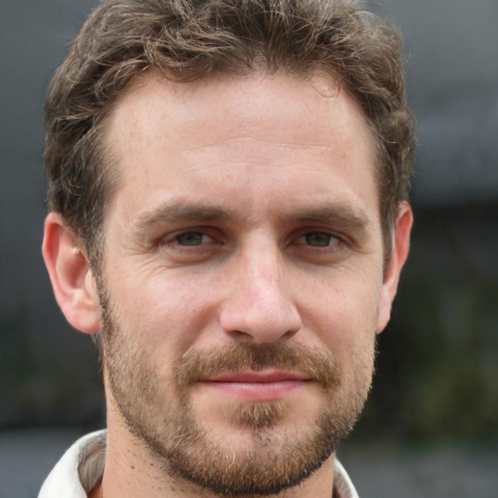 Retrato profesional de Fermín Gallardo, coordinador de contenidos de análisis financiero